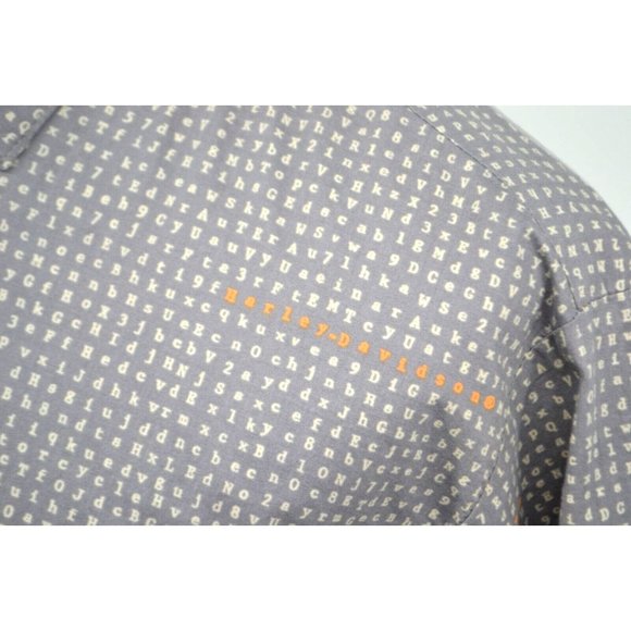 HARLEY DAVIDSON Mens Short Sleeve Button Front Shirt SIZE MEDIUM All Over Letter - Picture 3 of 6